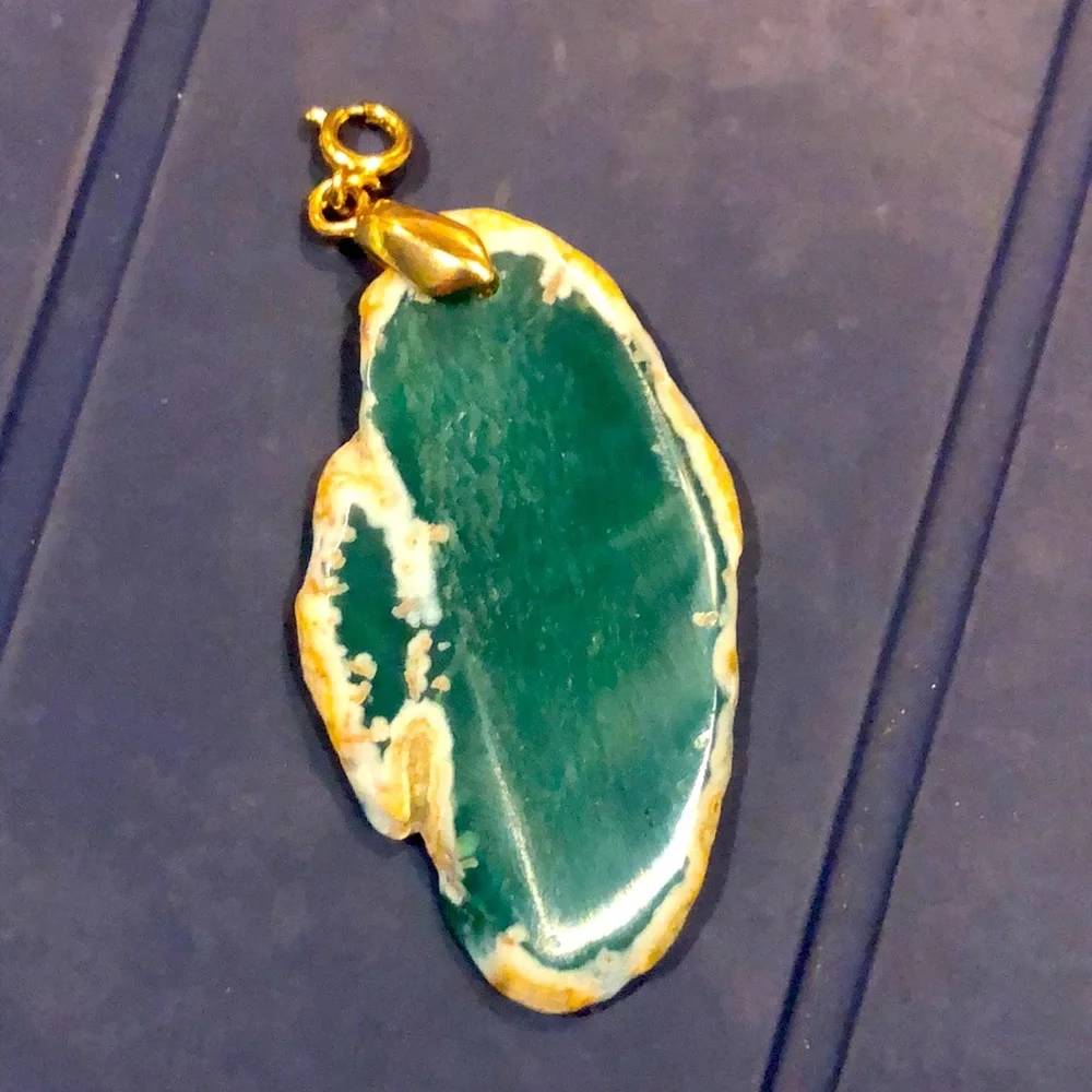 Green agate pendant - Picture 2 of 5
